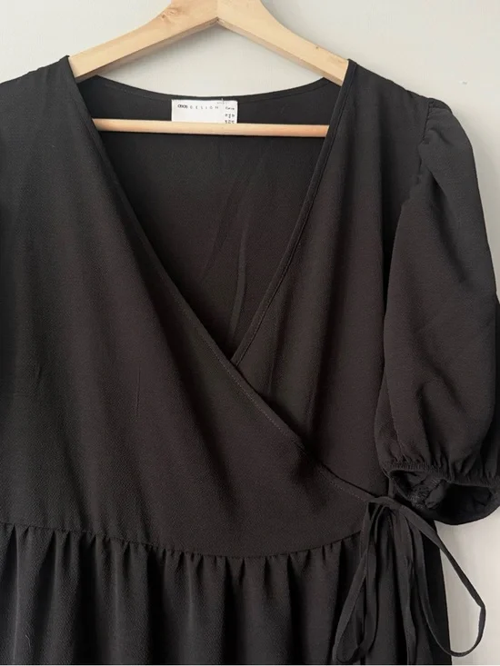 NWT ASOS Curve Black Tiered Wrap Midi Dress - Picture 5 of 6